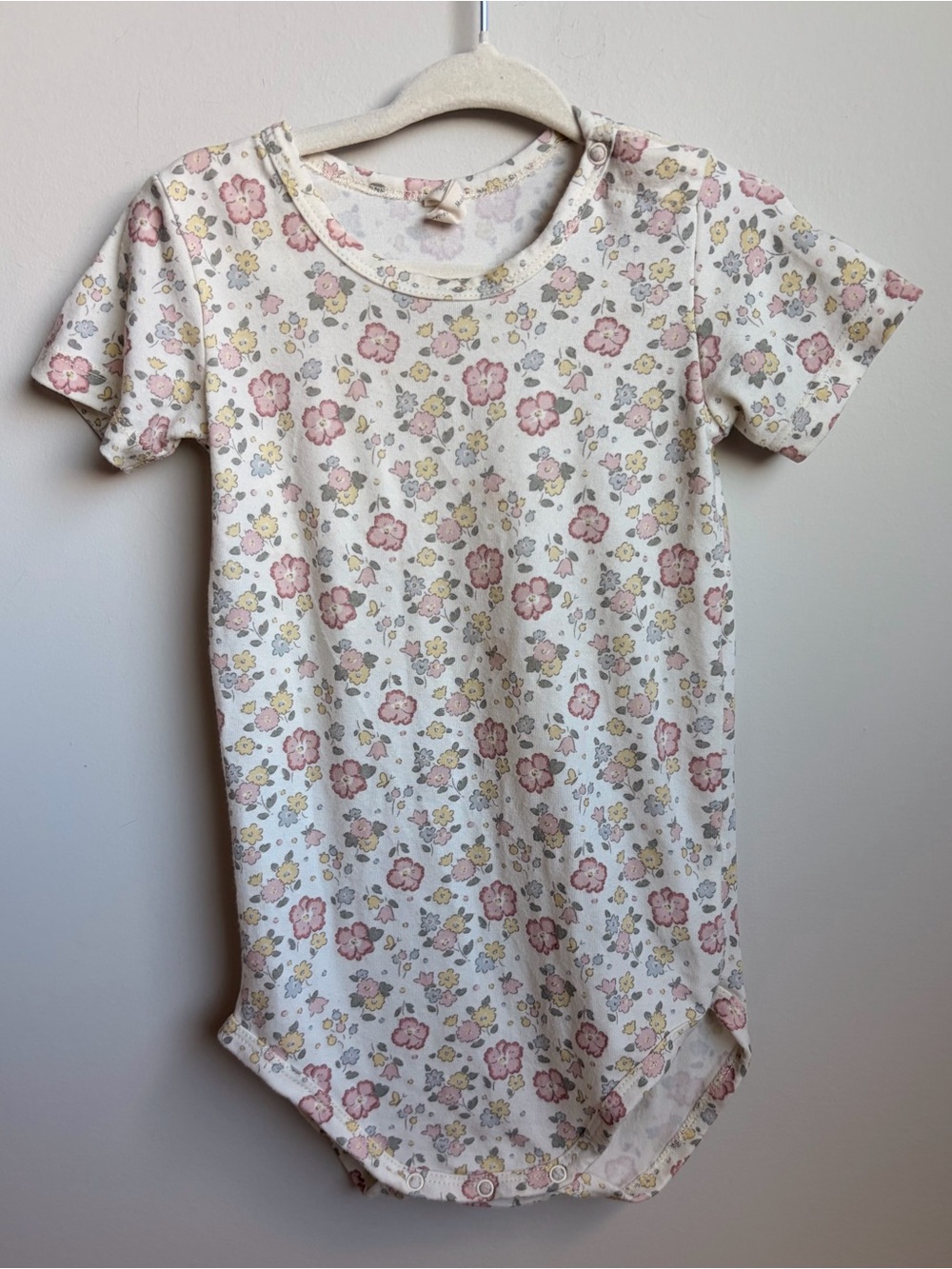Quincy Mae Floral Short Sleeve Baby Bodysuit
